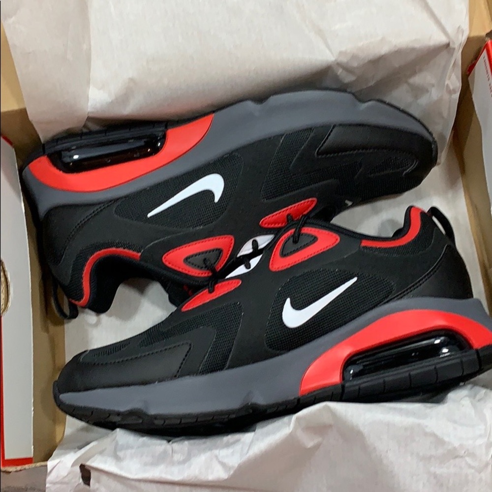 NIKE AIR MAX 200 Black/White-University Red - Picture 12 of 16